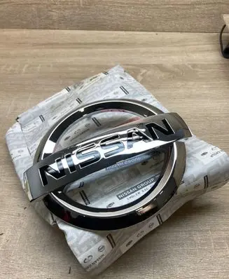 Nissan Armada (WA60) Manufacturer badge logo/emblem 628901LB0A