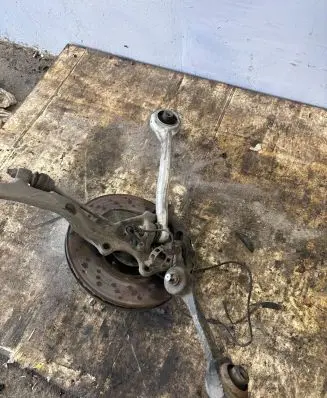 Mercedes-Benz S W221 Front wheel hub