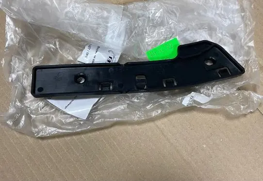 Citroen Berlingo Bumper support mounting bracket corner 741692