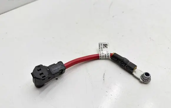 Mercedes-Benz GLC C253 Positive cable (battery) T915102 3011201