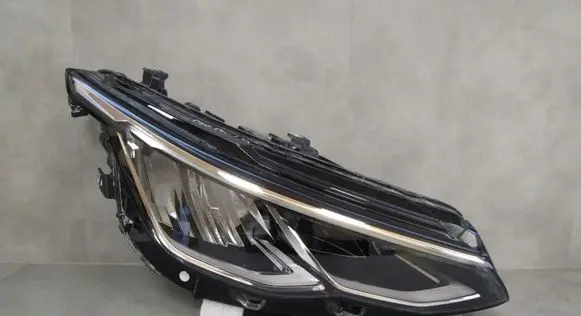 Volkswagen Golf VIII Headlight/headlamp 5H1941006B