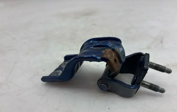 Volkswagen PASSAT B6 Tailgate/trunk/boot hinge 3C9827302E
