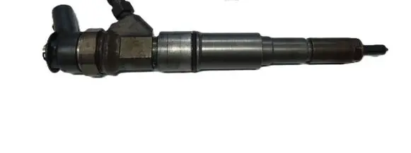 BMW 5 E60 E61 Fuel injector 7792096