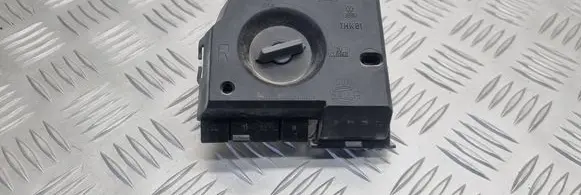 Audi 100 S4 C4 Tail light bulb cover holder THK81