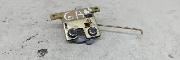 Loading door lock