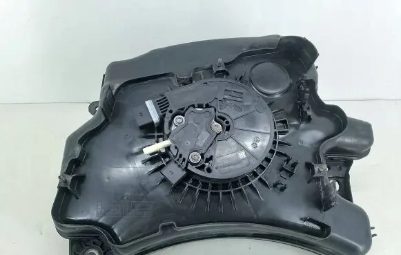 Volkswagen Golf VII AdBlue liquid reservoir 