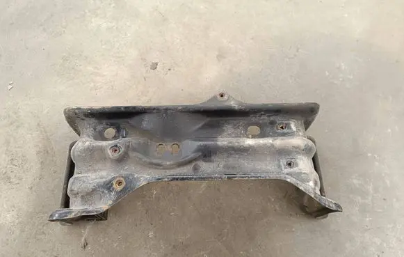 Jeep Grand Cherokee Gearbox mounting bracket 