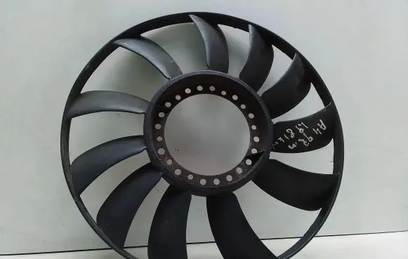 Audi A4 S4 B5 8D Fan impeller 058121301B