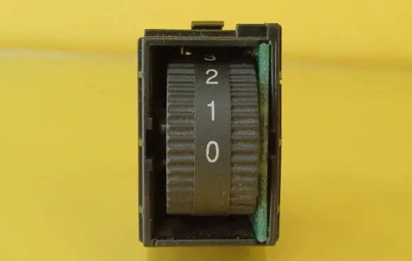 Fiat Seicento/600 Headlight level height control switch 735245799 183161780