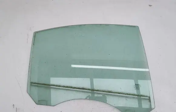 Volvo S80 Rear door window glass