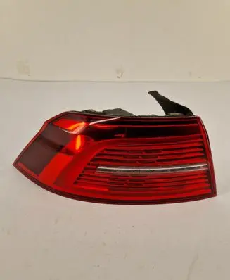 Volkswagen PASSAT B8 Rear/tail lights 3G5945207C