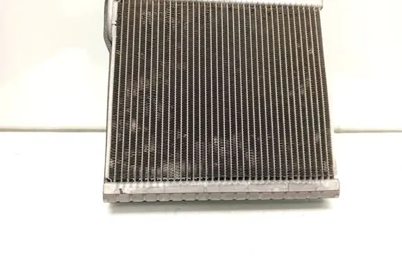 Volkswagen PASSAT B8 Air conditioning (A/C) radiator (interior) 5Q1816105E