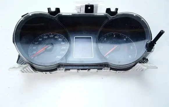 Mitsubishi Lancer VIII Speedometer (instrument cluster) 8100B125A