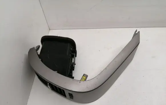 Toyota Prius (XW20) Dashboard side air vent grill/cover trim 5566047020 5566247020 4556627020