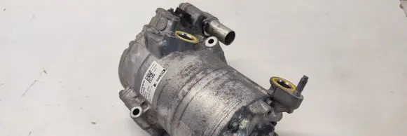 Volvo XC40 Air conditioning (A/C) compressor (pump) 32130500