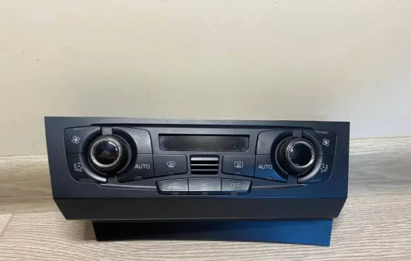 Audi A4 S4 B8 8K Climate control unit 8T2820043M
