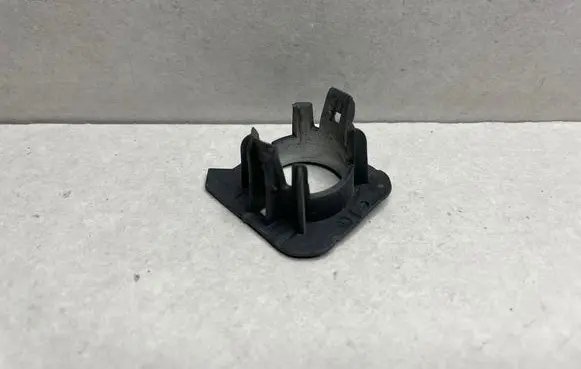 BMW 7 G11 G12 Front parking sensor holder (PDC) 7357193