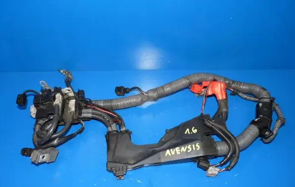Toyota Avensis T270 Positive cable (battery)