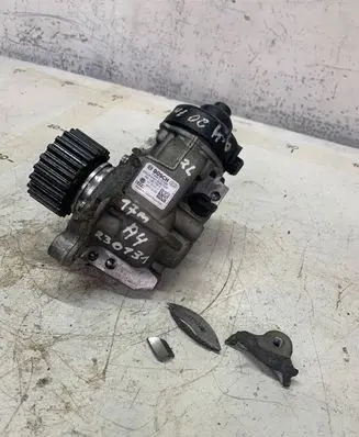 Audi A4 S4 B9 Fuel injection high pressure pump 04l130755