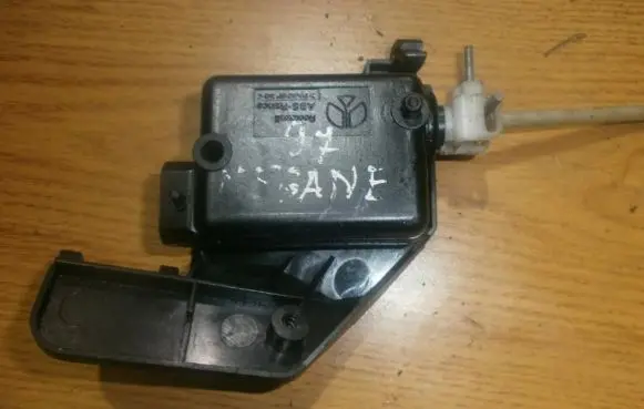 Renault Megane I Central locking motor 7700838340
