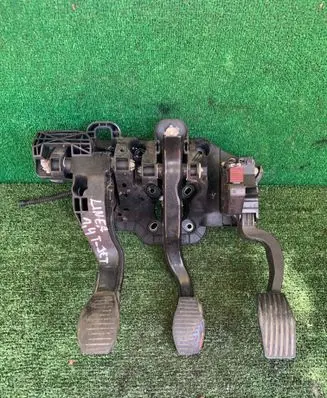 Fiat Fiorino Pedal assembly