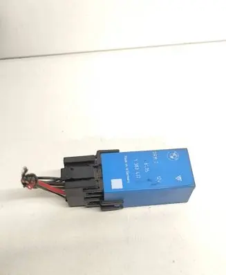 BMW 5 E39 Other relay 1383417