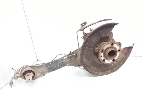 Volvo V70 Rear wheel hub spindle/knuckle 6G915A969