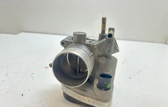 Volkswagen Transporter - Caravelle T4 Throttle valve 023133062