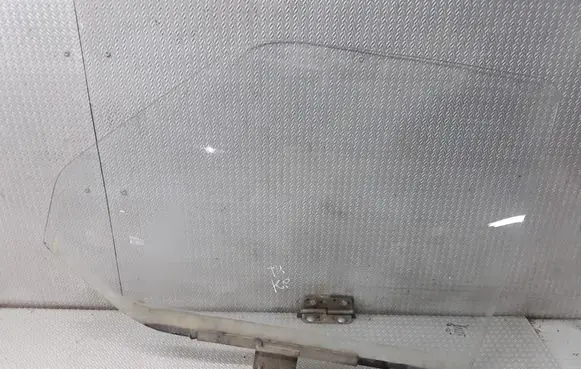 Volkswagen Transporter - Caravelle T4 Front door window/glass (coupe) 