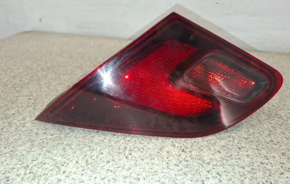 Opel Astra J Tailgate rear/tail lights 216402