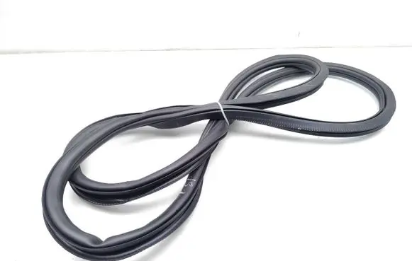 Cupra Born Front door rubber seal