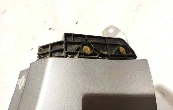 Honda CR-V Front bumper mounting bracket