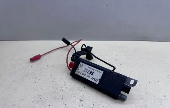 Audi 80 90 B3 Antenna control unit 893035225A