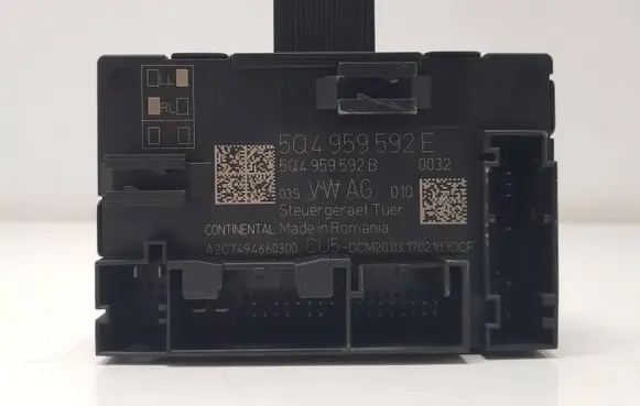 Skoda Kodiaq Door control unit/module 5Q4959592E 5Q4959592B