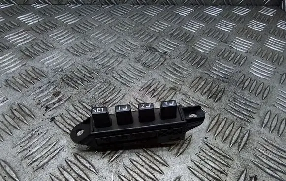 Lexus IS 220D-250-350 Seat memory switch 15A988 15A989