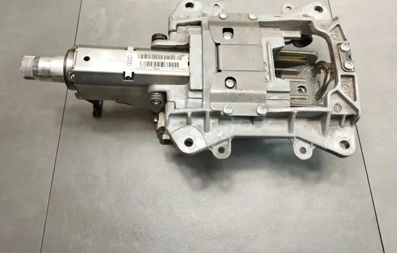 Audi Q7 4L Steering wheel axle 7L8419501M 07031601