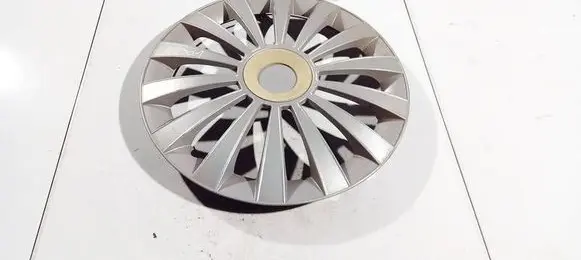 Peugeot 307 R14 wheel hub/cap/trim 