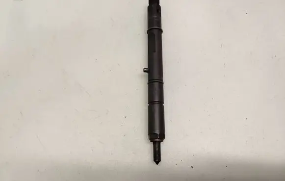 Audi A6 S6 C5 4B Fuel injector 059130201E