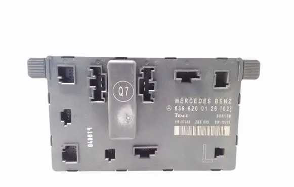 Mercedes-Benz Vito Viano W639 Door control unit/module 6398200126