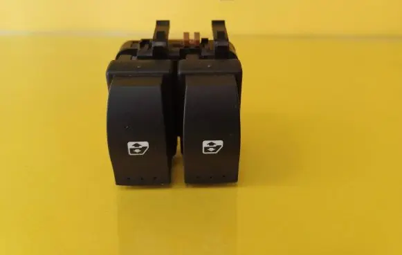 Renault Scenic II - Grand scenic II Electric window control switch 315050A