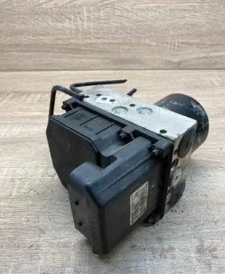Skoda Fabia Mk1 (6Y) ABS Pump 6Q0907379D 0265900009 6Q0614417D