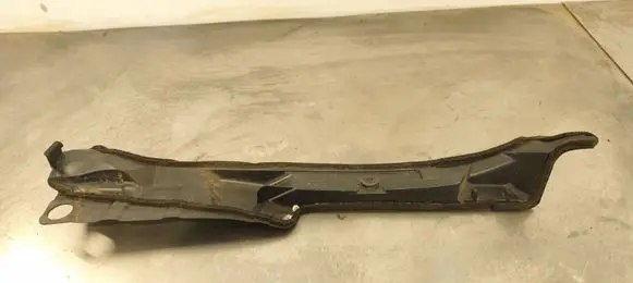 Toyota Avensis T250 Fender end trim 5386705021