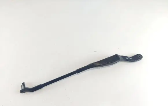 Mercedes-Benz CLS C219 Front wiper blade arm A2118200344