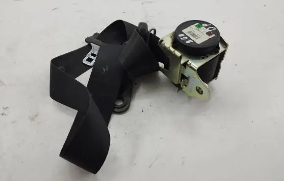 Ford Kuga I Front seatbelt 610116500b