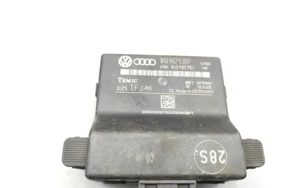 Volkswagen Touran I Gateway control module 1K0907530E 0325 1K0907951
