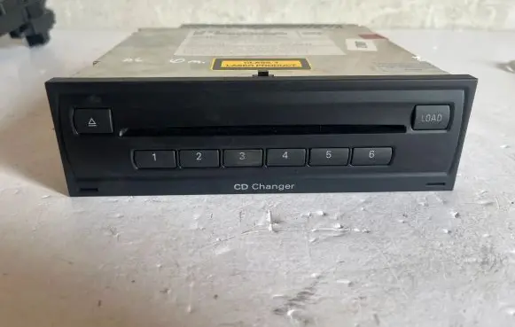 CD/DVD changer