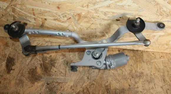 Toyota Prius (XW50) Front wiper linkage and motor 8511047290