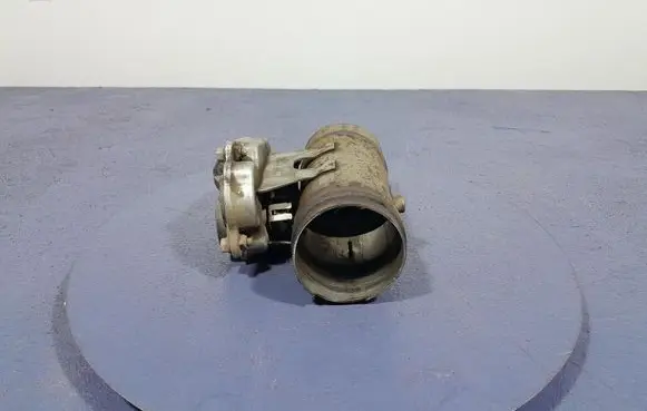 BMW X7 G07 Throttle body valve 8470060