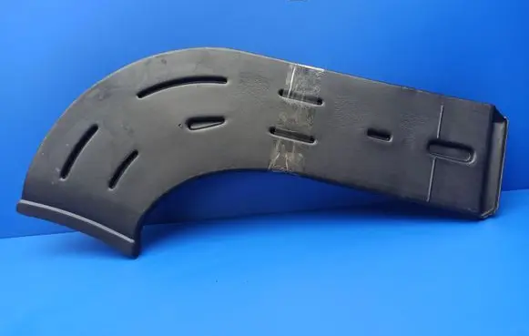Mercedes-Benz S W126 Cabin air duct channel 1268310146 43570