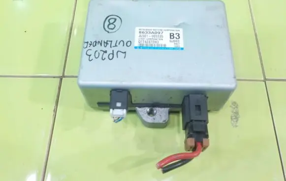 Mitsubishi Outlander Other control units/modules 8633A097